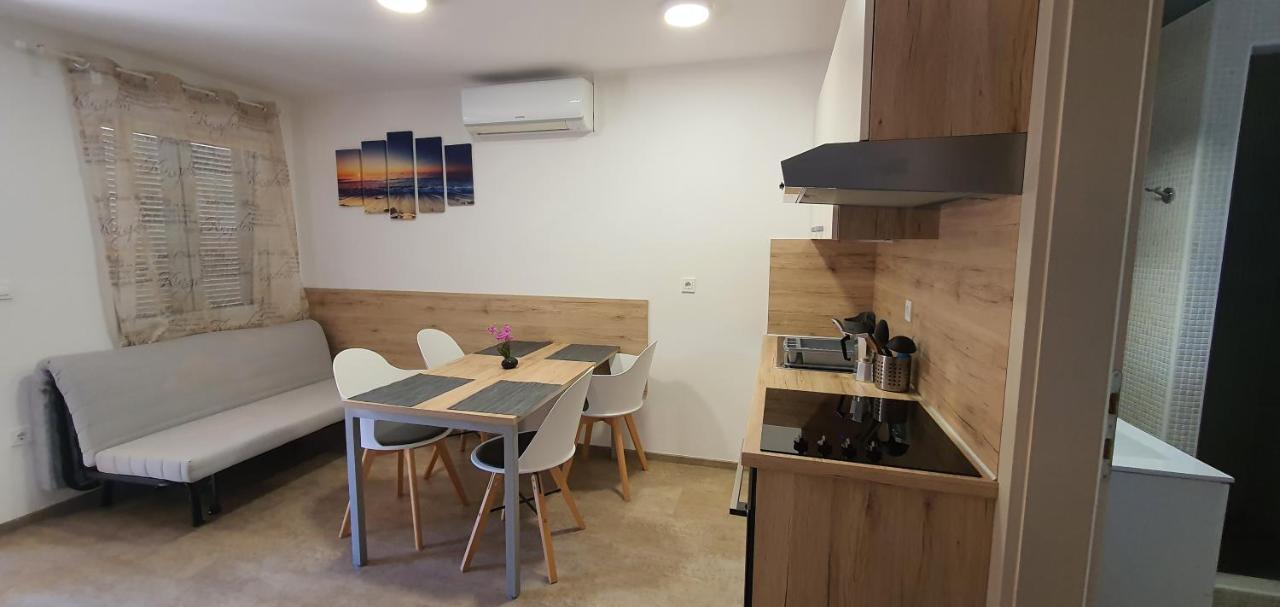 Bungalow Comfort 100 M From The Beach بريمونتيرا المظهر الخارجي الصورة
